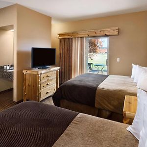 Queen Suite